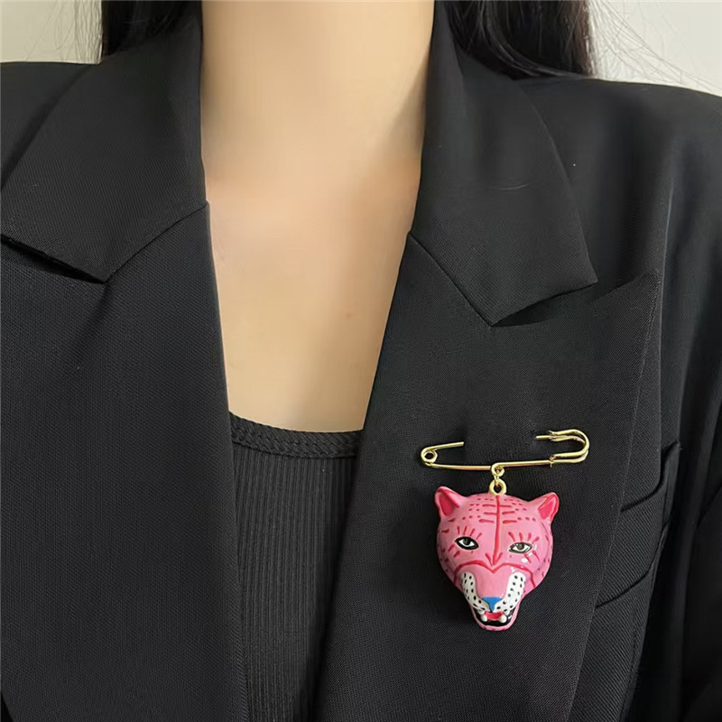 Elegant Enamel Tiger Brooch Pi - Women'S Accessories For Formal Wear 评论和价格